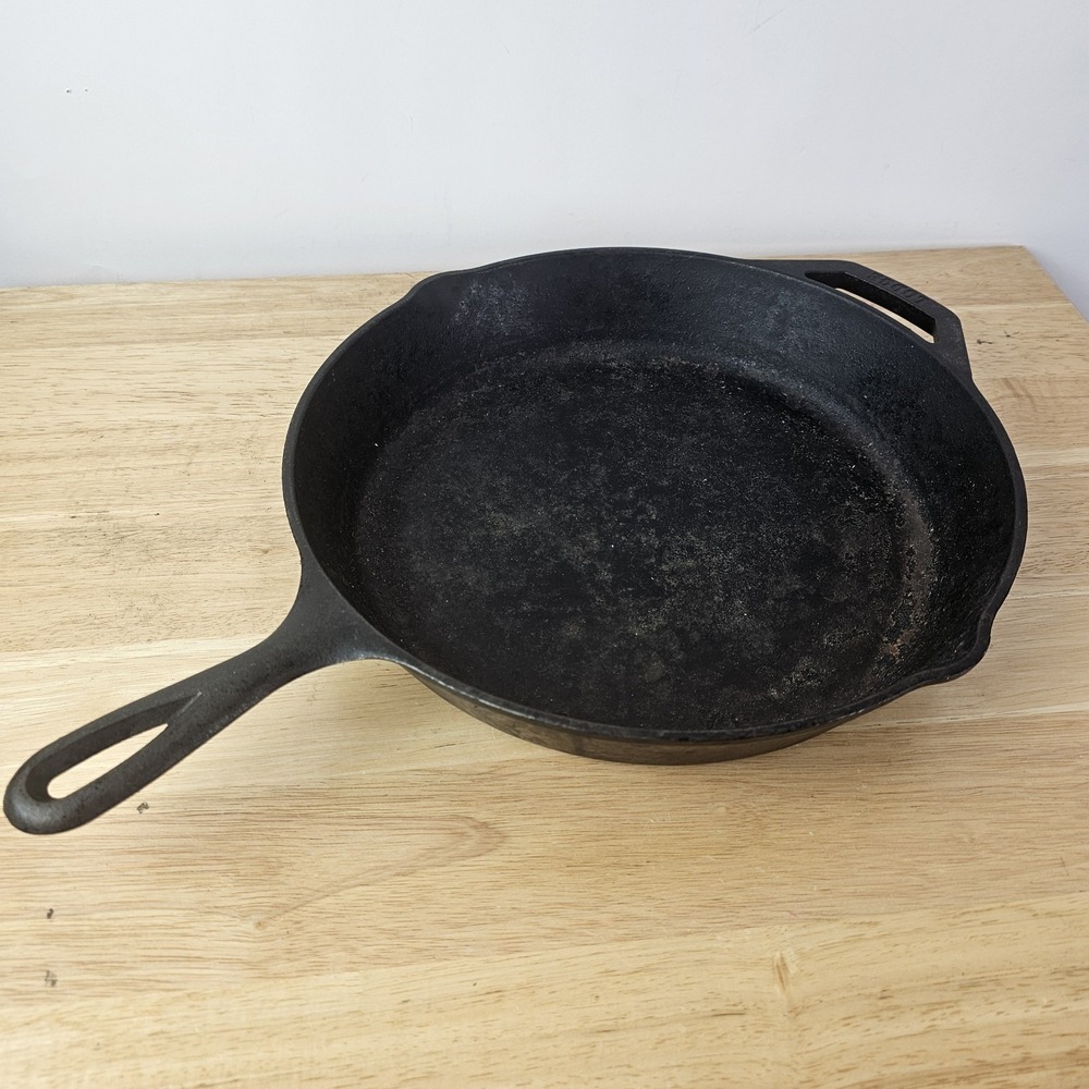 Lodge Skillet 3-Notch Black Cooking Cast Iron Pan Heavy